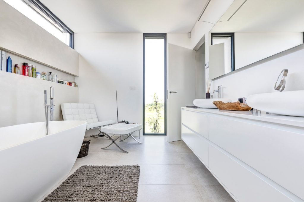 CLT rodinný dom Praha kúpeľňa