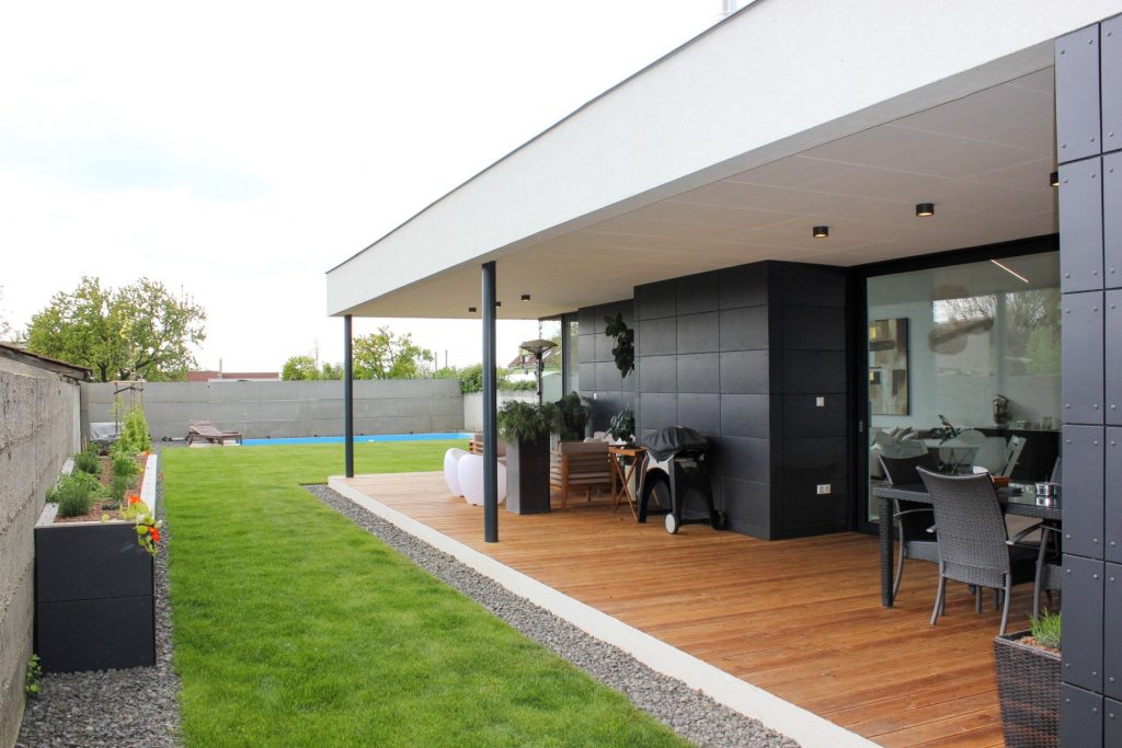 Rodinný dom Jarovce terasa