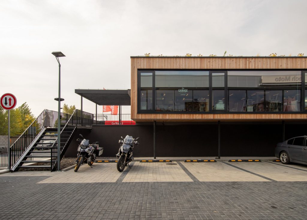 The Garage bistro ateliér Molnár Peráček 2