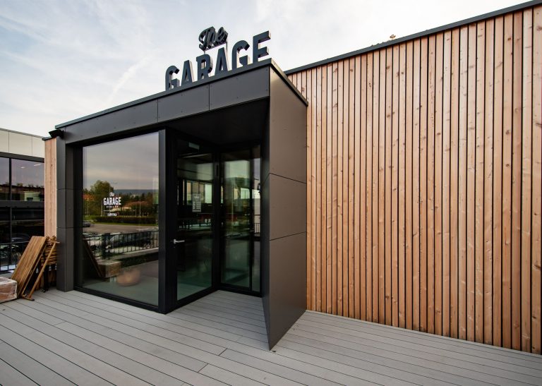 The Garage bistro ateliér Molnár Peráček 1