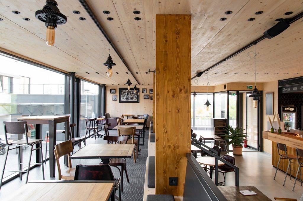 The Garage bistro ateliér Molnár Peráček interiér 2