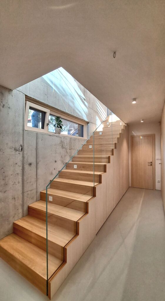 Dom CLT Peráček schody