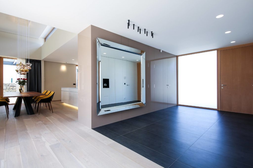 Molnár Peráček vstupná hala interiér