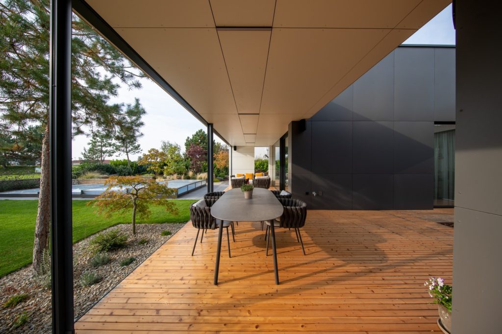 Molnár Peráček terasa CLT dom interiér