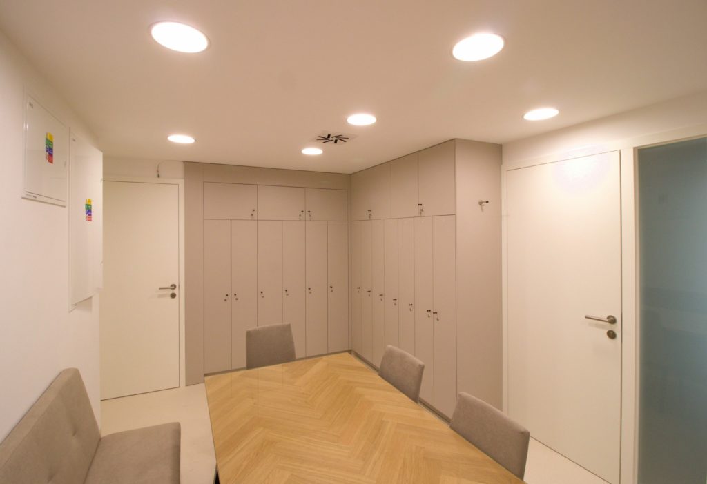 EDC zubná ambulancia Molnár Peráček šatne