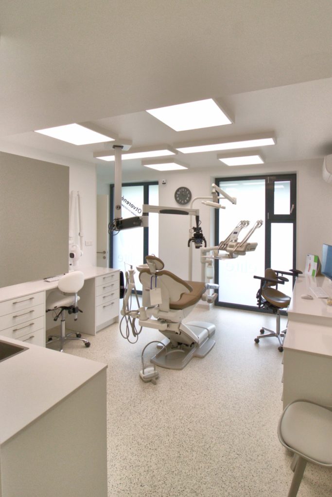 EDC zubná ambulancia Molnár Peráček zubárske kreslo