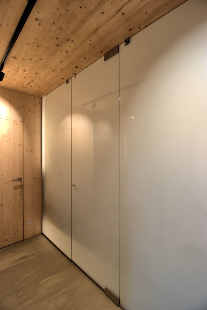 Rekreačný dom CLT častá nepriehľadné sklo Peráček