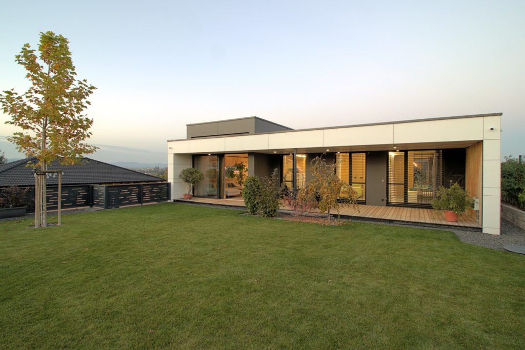 Rodinný dom CLT 14 dom záhrada Peráček