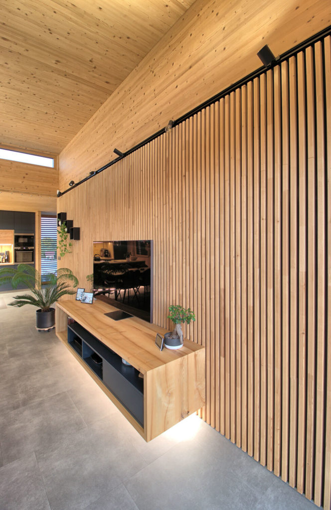 Rodinný dom CLT 14 lamelová stena Peráček