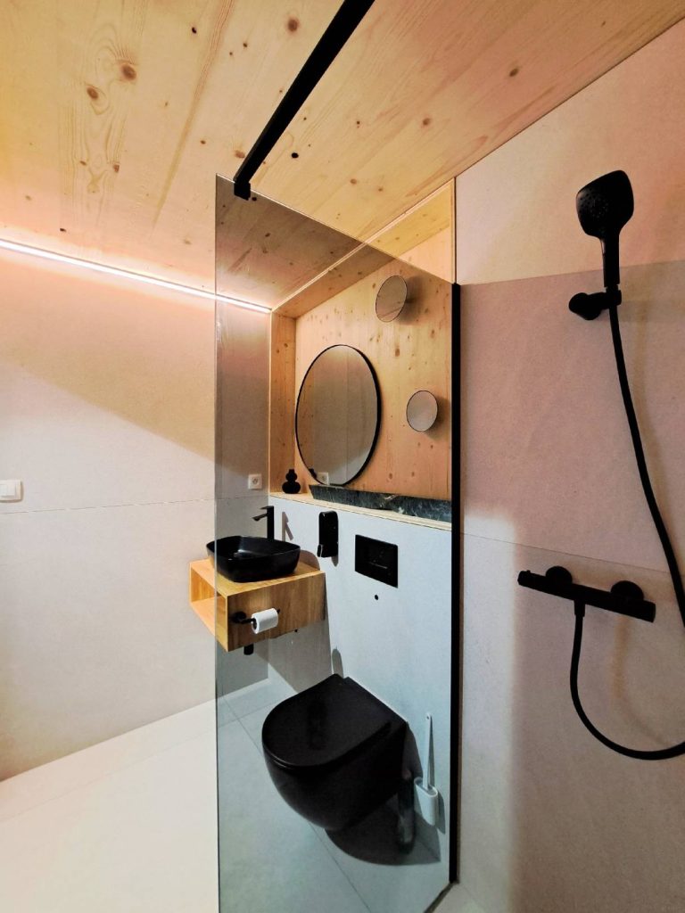 CLT kúpeľňa ateliér Peráček