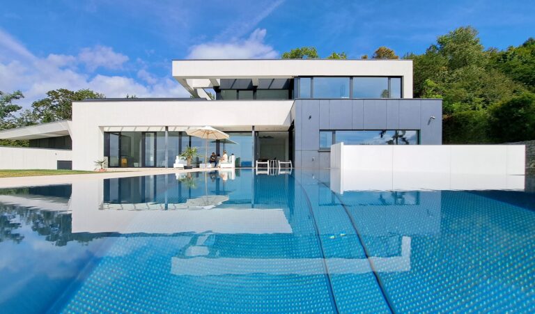 Vila nad mestom, atelier Peráček bazén