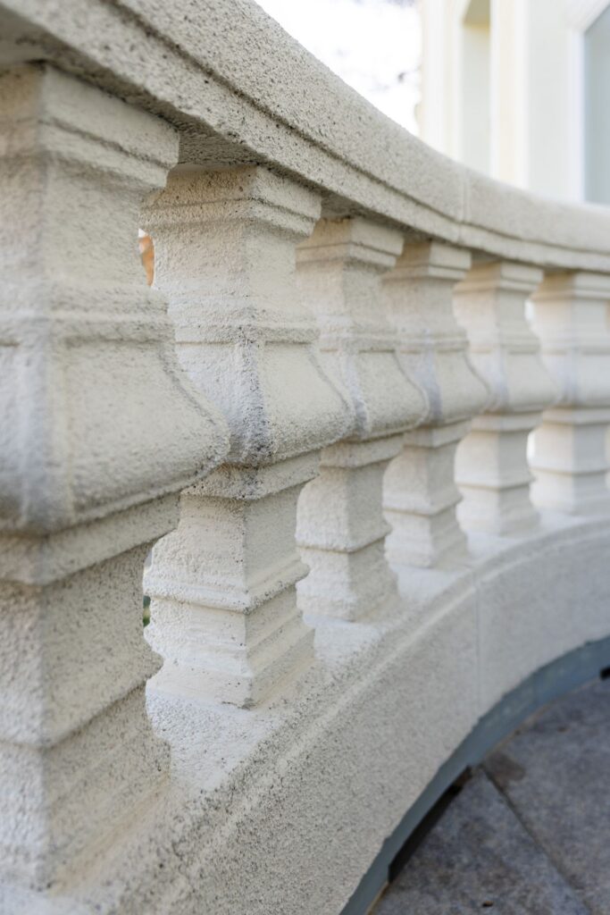 atelier Peráček NKP Šulekova 3 kamenné zábradlie